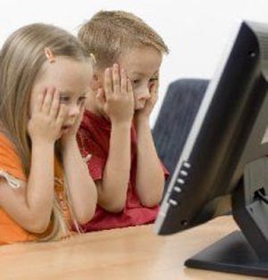 فرزندانمان را در بزرگراه اینترنت رها نکنیم