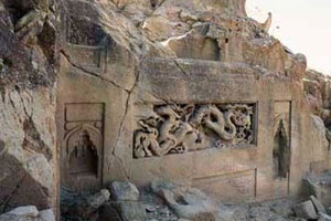 اژدهایی در دل باشکوه ترین معبد سنگی ایران