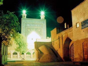 مقبره شیخ جام, میزبان اهل معرفت
