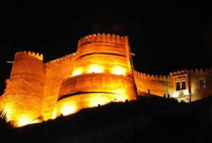 قلعه فلک الافلاک, شکوه و صلابت تاریخ