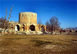 كلات نادری با طبیعتی بكر و آثاری تاریخی از نقاط دیدنی شرق ایران