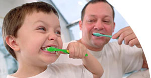 مسواک‌زدن دندان کودک؛ چرا و چگونه؟