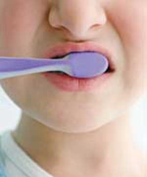 اهمیت مسواک زدن و رعایت بهداشت دهان و دندان