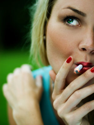 سیگار برای خانم‌ها خطرناک‌تر است