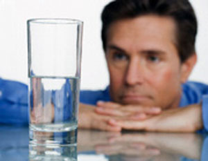 ۱۰ علت برای نوشیدن آب