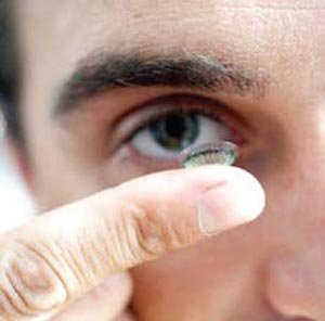۱۱ نکته درباره محلول شستشوی لنز