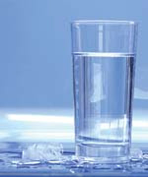 مصرف آب قبل از امتحان باعث افزایش کارآیی مغز می شود
