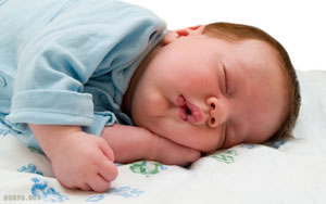 بچه هایی که کمتر می خوابند چاق ترند