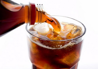 نوشیدنی های شیرین و خطر فشار خون در نوجوانان