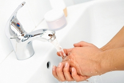 ۵ اشتباه در شستن دست ها