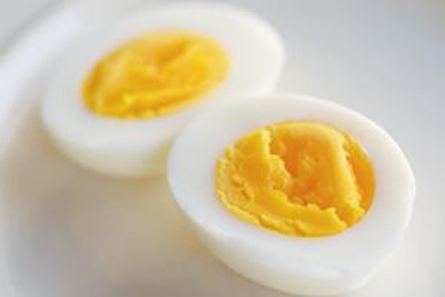 بالاخره زرده تخم مرغ بخوریم یا نه؟