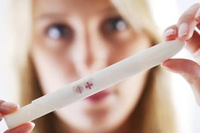 اولین نشانه‌های بارداری را بدانید