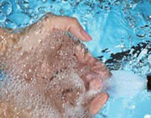آب درمانی در افراد مبتلا به کمردرد