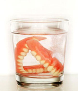 مراقبت از دست دندان