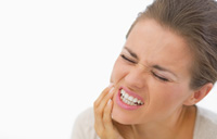 ۶ مسکن طبیعی برای درد دندان