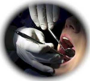 متخصصان دندانپزشکی