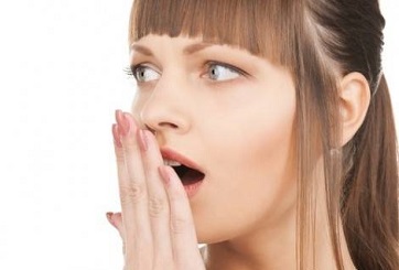 علل بوی بد دهان کدامند؟