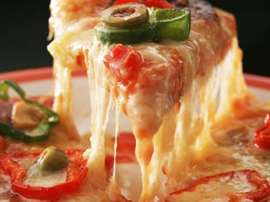مصرف روزانه پنیر پیتزا ممنوع