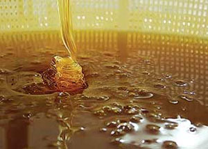شناخت عسل طبیعی از تقلبی