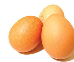 تخم مرغ آب پز یا سفیده آن؟