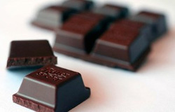 ۶ دلیل مهم برای خوردن شکلات تلخ
