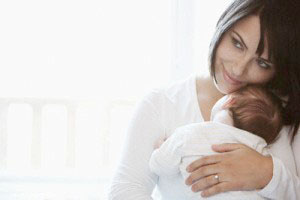 ستایش شیر مادر و ۱۰ توصیه به مادران