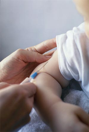 چطور با کودک برای واکسیناسیون رفتار کنیم
