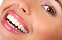 چگونه با آرایش دندان های مان را سفیدتر نشان دهیم؟