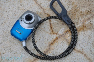با Canon D۱۰ اعماق آب و قله کوه ها را ثبت کنید