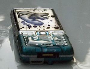 SonyEricsson C۷۰۲