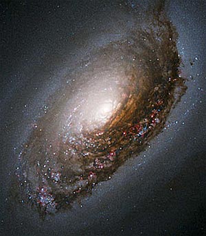 در برخورد کهکشان‌ها چه رخ می‌دهد؟