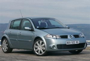 Renault megane ۲.۰ Vs Toyota Corolla Xli