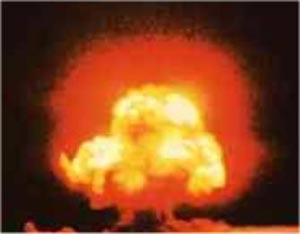 ۱۷ ژوئیه ۲۰۰۷ ـ نخستین آزمایش اتمی جهان و افشاگری ژوئیه ۲۰۰۷ دریاسالار روس