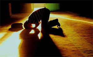نماز؛ پشتوانه ای محکم
