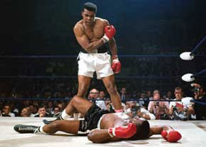 ۲۵ فوریه سال ۱۹۶۴ میلادی ـ محمدعلی قهرمان بوکس سنگین وزن جهان شد