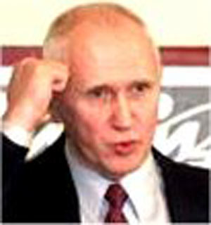۱۰ اکتبر ۲۰۰۵ ـ قضیه مرافعه آمریکا و روسیه بر سر محاکمه آداموف وزیر پیشین انرژی هسته ای روسیه!