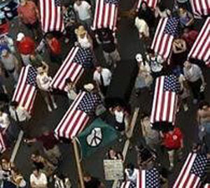 ۲۹ اوت ۲۰۰۴ ـ راهپیمایی و اعتراض صدها هزارنفری در خیابانهای شهر نیویورک برضد جورج بوش و جنگ عراق