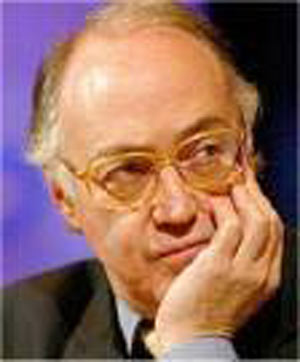 ۹ نوامبر ۲۰۰۳ ـ پسر یک یهودی رومانیایی مهاجر رئیس حزب محافظه کار (توری) انگلستان شد