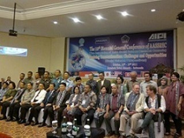 
      گزارش نوزدهمین کنفرانس ازرک AASSREC– اندونزی 2011