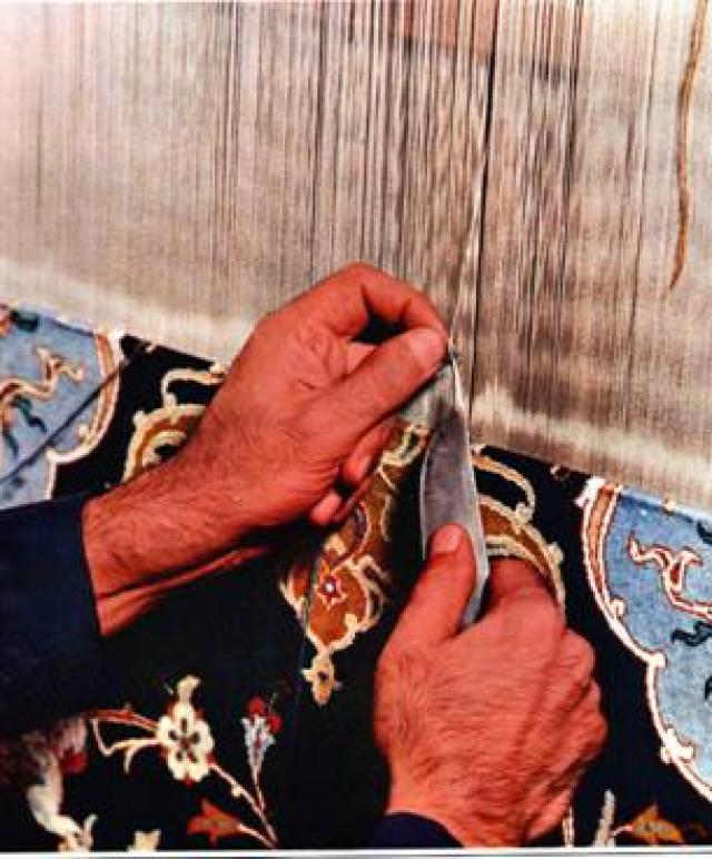 
      مقالات قدیمی: قالی بافی در ایران (1338)