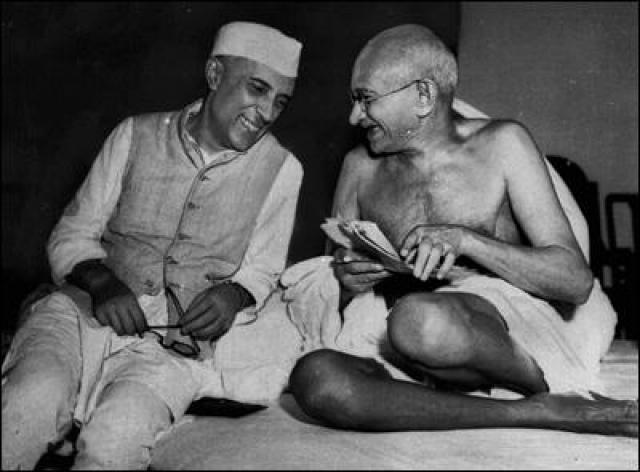 
      چهره نگاری های فرهنگی (4): مهاتما گاندی