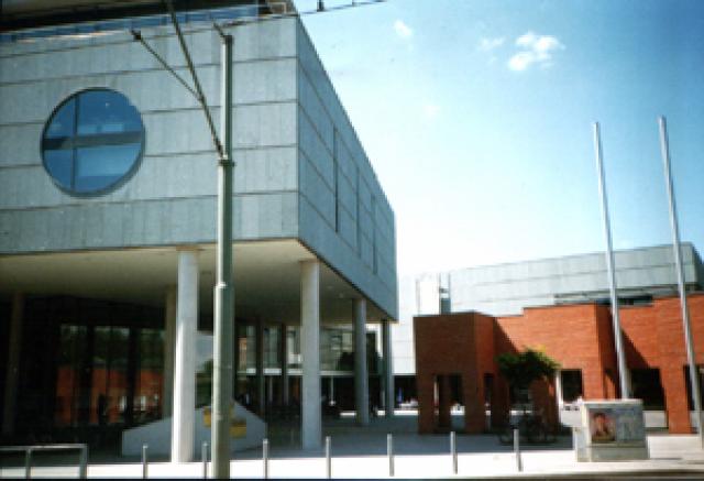 
      کتابخانه ملی آلمان (انگلیسی، آلمانی)