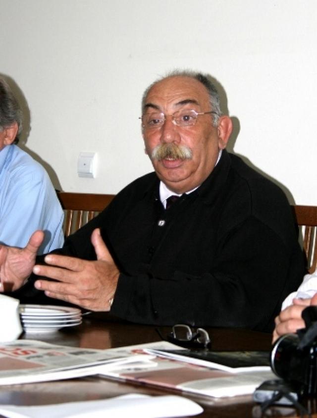 
      نشست مطبوعاتی با باگرات استوکیان، سردبیر بخش ارمنیِ هفته‌نامه آگوس استامبول