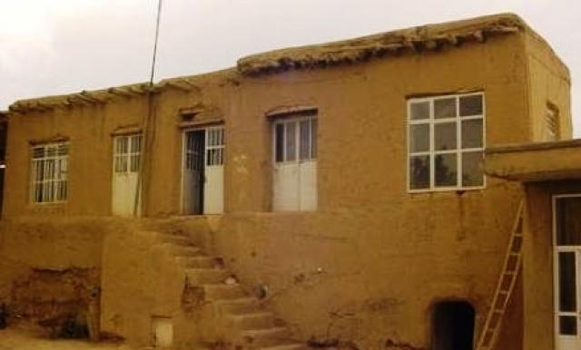 
      بررسی ساختار مسکن در روستا های همدان