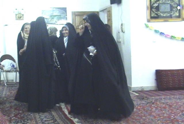 
      بررسی شکل‏ گیری هویت فرهنگی مهاجران عراقی در شهر تهران(بخش آخر)