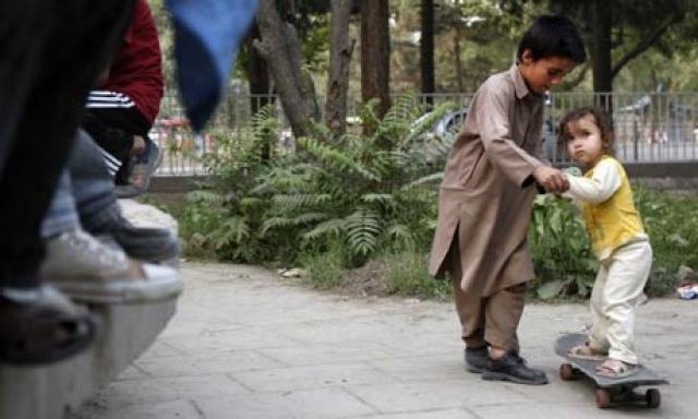 
      گریز از سرزمین مادری بررسی علل مهاجرت افغانستانی‌ها در دوره معاصر