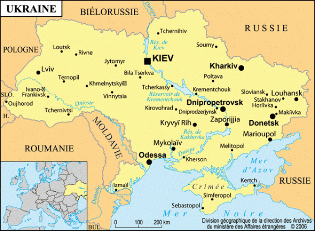 
      تفرقه بیش از پیش در اوکراین: انباشت سلاح در دونباس (لوموند دیپلماتیک: دسامبر 2014)