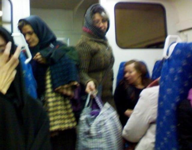 
      زندگی روزمره ی زنان در متروی تهران