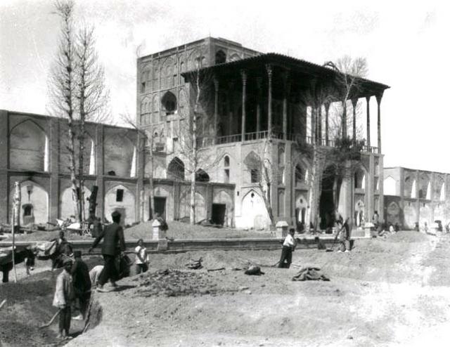 
      خاطرات شهر(1):اصفهان ِ جلیل دوستخواه
