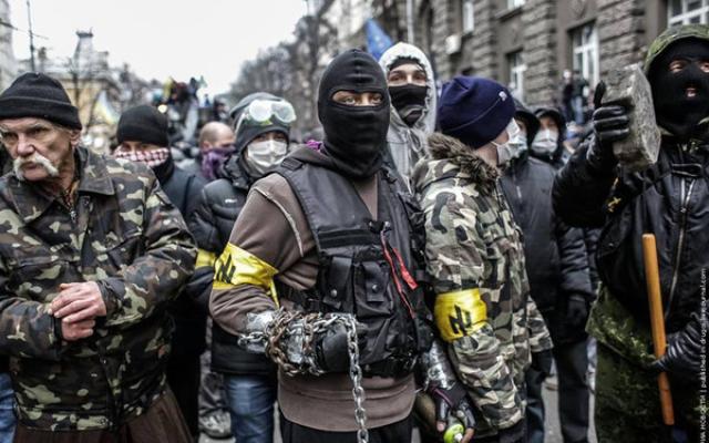 
      راست های افراطی در اروپایی در اوکراین: تندروهای ناسیونالیسم (بوموند دیپلماتیک: مارس 2014)